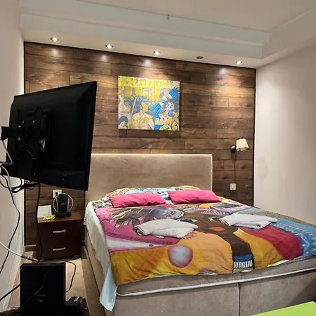 Jacuzzi In Bedroom Elegance Appartement *