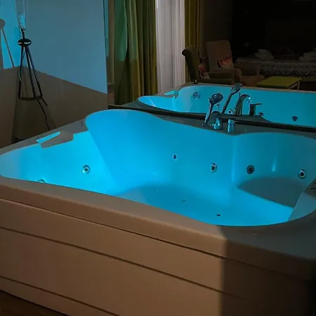 Jacuzzi In Bedroom Elegance Zlatibor