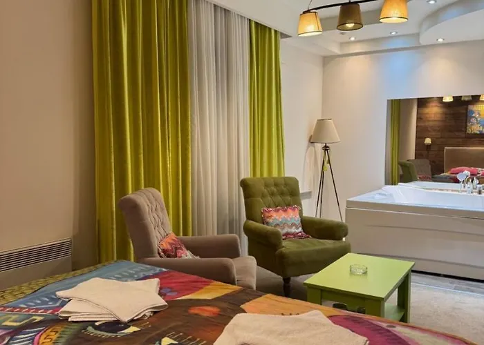 Jacuzzi In Bedroom Elegance * 즐라티보